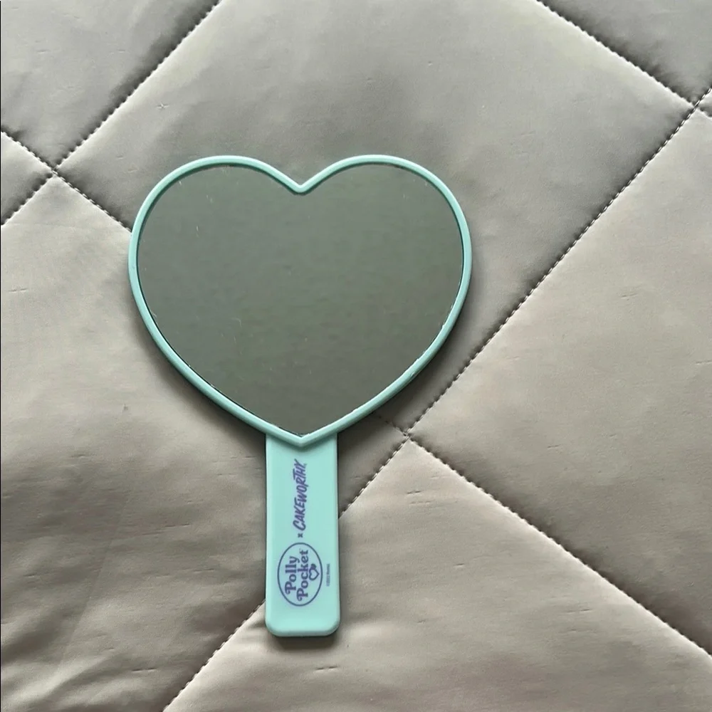 Polly Pocket x Cakeworthy Heart-Shaped Hand Mirror - Picture 2 of 5